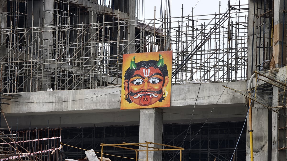 கோவை பெரியார் நூலக கட்டத்தில் திருஷ்டி படம் - அமைச்சர் எ.வ.வேலு சொல்வது என்ன?