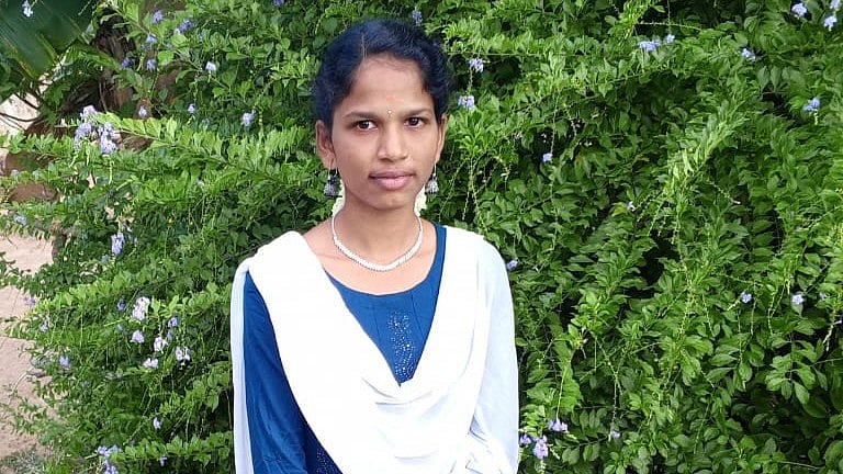 NEET: “100 நாள் வேலை திட்டத்தில் தாய்; முயற்சிதான் முக்கியம்