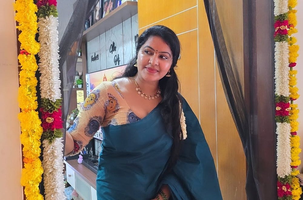 Rachitha Mahalakshmi: `மயில் போல பொண்ணு ஒன்னு' - ரச்சித்தா மகாலட்சுமியின் கிளிக்ஸ்|Photo Album