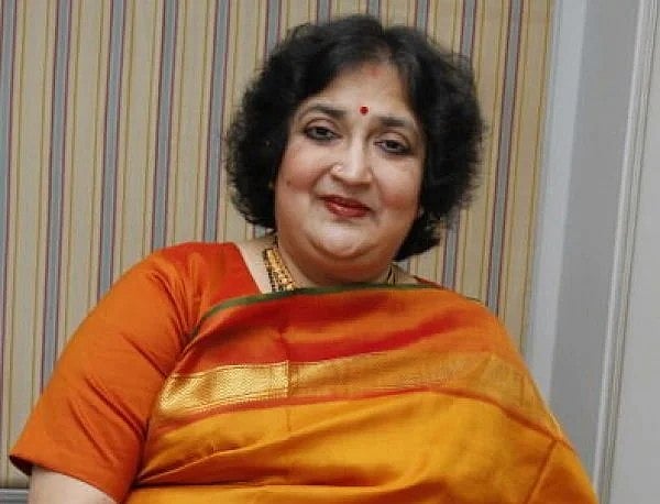 Coolie: ``படத்திற்கான வரவேற்பைத் தெரிந்துக்கொள்ள ரஜினியும் ஆர்வமாக இருக்கிறார்' - லதா ரஜினிகாந்த்