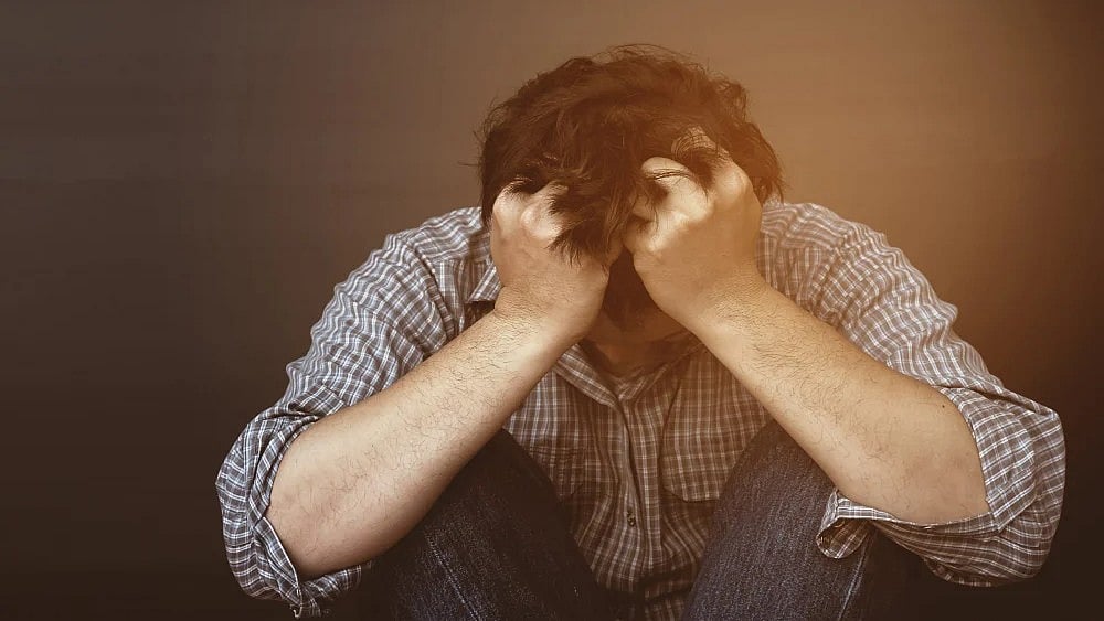 ``ரூ.12 கோடி பறிபோனது; பெற்றோரையும் இழந்து தனிமரமாக தவிக்கிறேன்'' - மும்பை தொழிலதிபர் விரக்தி ஏன்?