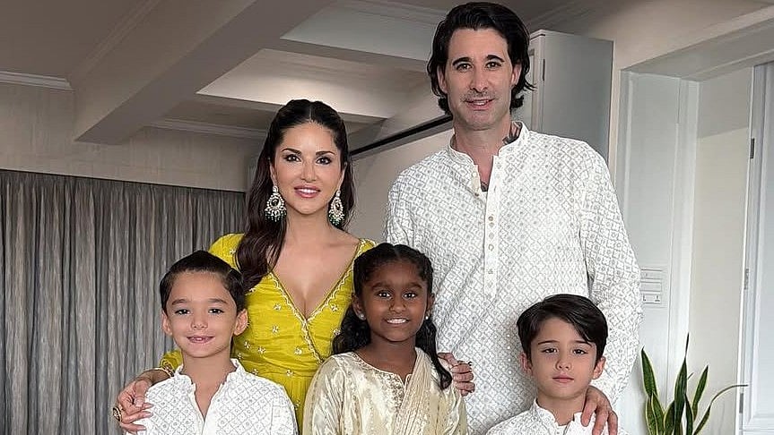 Sunny Leone: `குழந்தைப் பெற்றுக்கொள்ள முடியவில்லை; கடவுள் வெறுப்பதாக நினைத்தேன்’ - சன்னி லியோன்