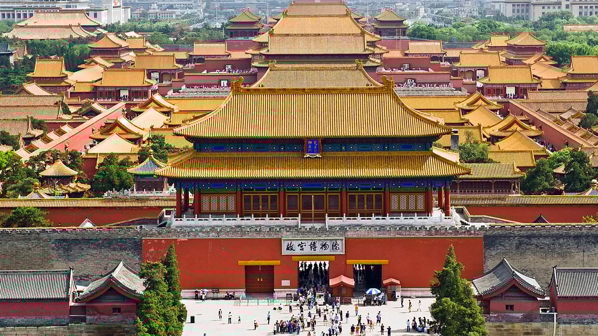 உலகின் மிகப்பெரிய அரண்மனை: 500 ஆண்டுகள் தடை செய்யப்பட்ட நகரத்தில் இருக்கும் பேலஸ் பற்றி தெரியுமா?