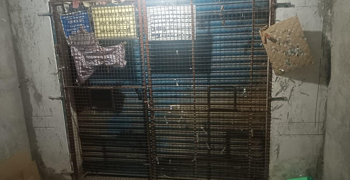 புதுக்கோட்டை: மதுபான கடை பூட்டை உடைத்து மதுபான பாட்டில்கள் திருட்டு; கந்தர்வகோட்டையில் அதிர்ச்சி