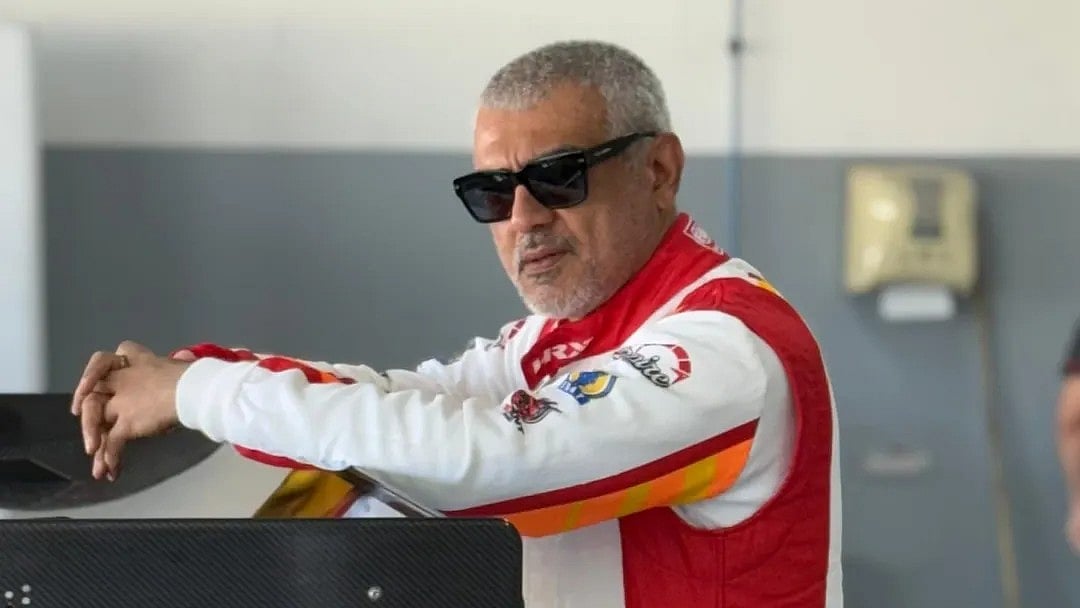 Ajith kumar: கார் ரேஸில் இந்திய திரையுலகை பிரதிபலிக்கும் `லோகோ' - காரணம் என்ன?