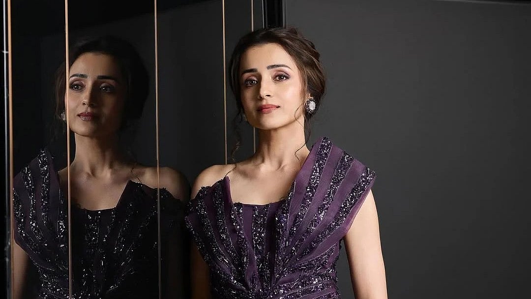 Trisha: 'ஊதா ஊதா ஊதா பூ'- த்ரிஷாவின் லேட்டஸ்ட் க்ளிக்ஸ்!| Photo Album 