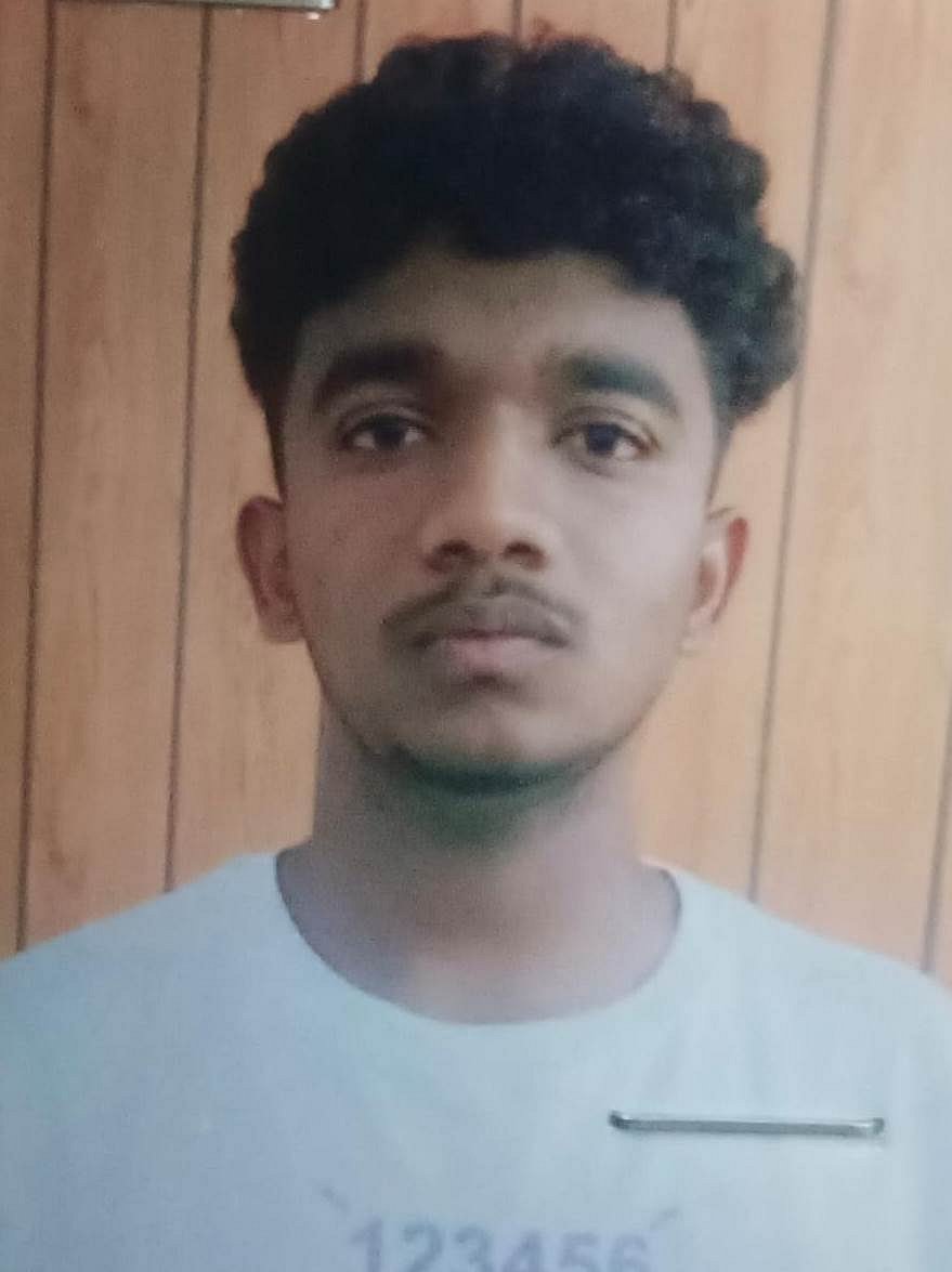 சென்னை: பைக் டாக்ஸி ஓட்டும் பெண்ணுக்குப் பாலியல் தொல்லை; கல்லூரி மாணவன் கைதான பின்னணி என்ன?