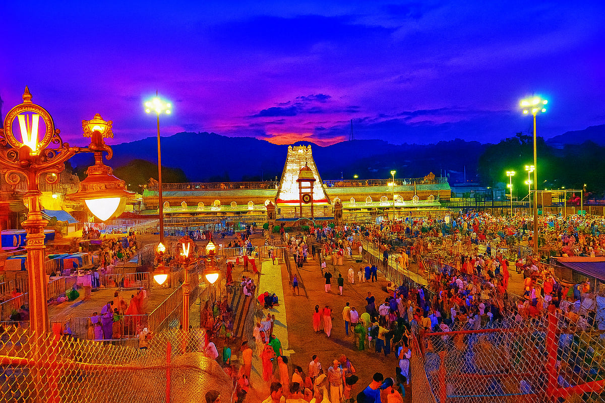 திருமலை திருப்பதி: 'ஆனந்தமும் ஆன்மீகமும் சேரும் புனிதத் தலம்' | Photo Album