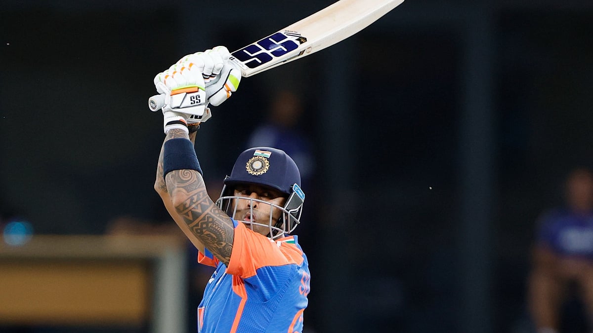 Ind vs Pak: இறுக்கிப் பிடித்த இந்திய சுழல்; அதிரடி வெற்றி - கைகொடுக்காமல் சென்ற வீரர்கள்!