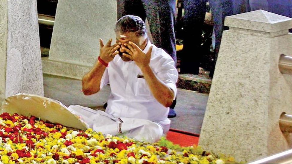 ஓ. பன்னீர்செல்வம் எச்சரிக்கை : அதிமுக சக்திகள் ஒன்றிணைய வேண்டும், இல்லையென்றால்!? 