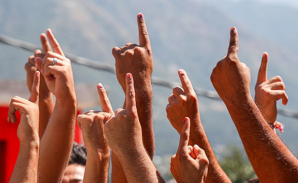 தேர்தல் வெறும் கொண்டாட்டமல்ல; சமூக நலனை மனதில் வைத்து வாக்களிப்பது எப்படி?