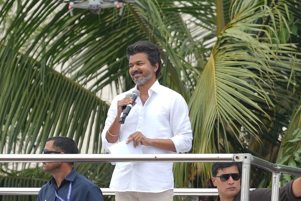 `தேர்தல் ஆணையத்திடம் பொறுப்பு இருக்கிறதுதான்; ஆனால், எங்கள் பிரசாரத்தை தடுப்பது திமுக'- விஜய் கடிதம்