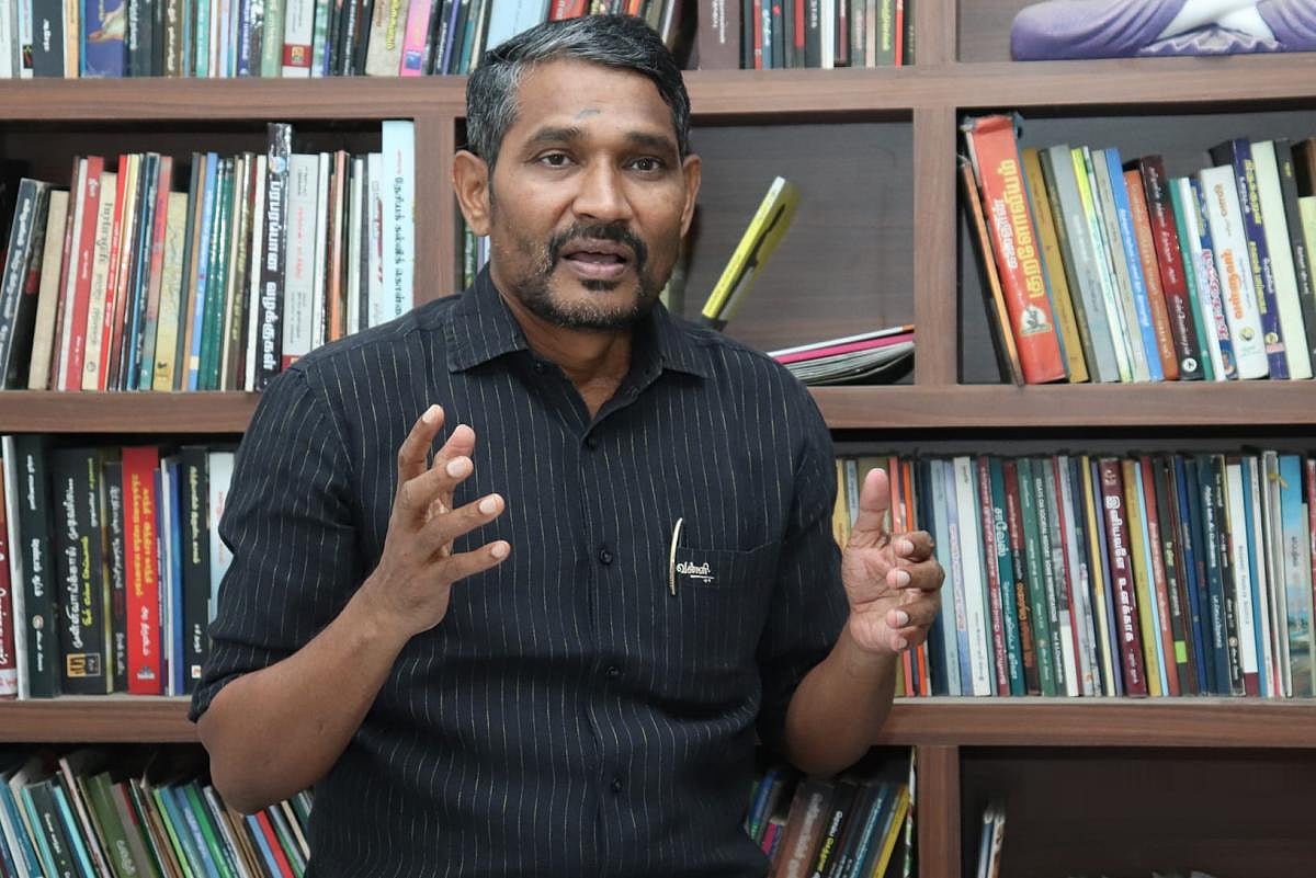 அதிமுக பொதுச்செயலாளர் எடப்பாடி பழனிசாமிதான்; அதன் தேசிய தலைவர் அமித்ஷா - என்ன சொல்கிறார் வன்னியரசு 