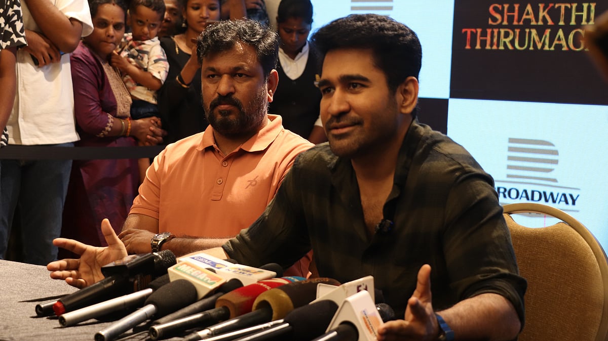 Shakthi Thirumagan: ``மத்திய மாநில அரசு தந்த ஒத்துழைப்பிற்கு நன்றி'' - கோவையில் விஜய் ஆண்டனி