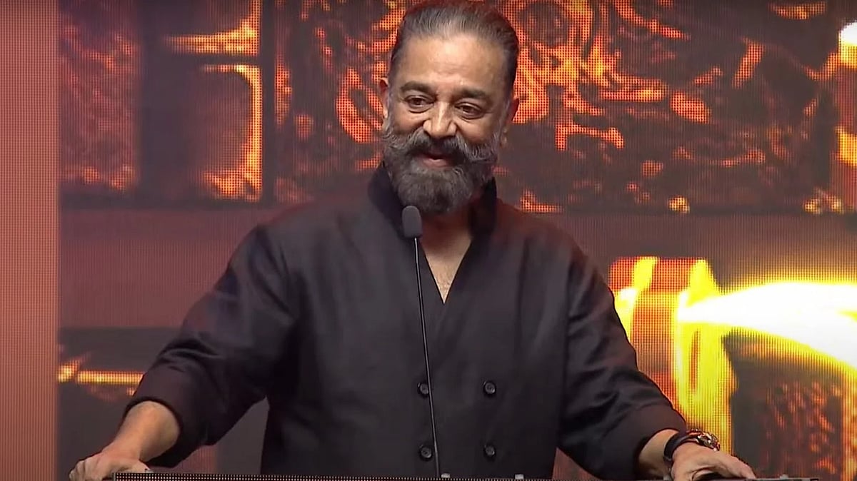 'என் அன்பு நண்பர் லாலேட்டனைப் பார்த்து மகிழ்ச்சி அடைகிறேன்'- மோகன் லாலை வாழ்த்திய கமல்ஹாசன்