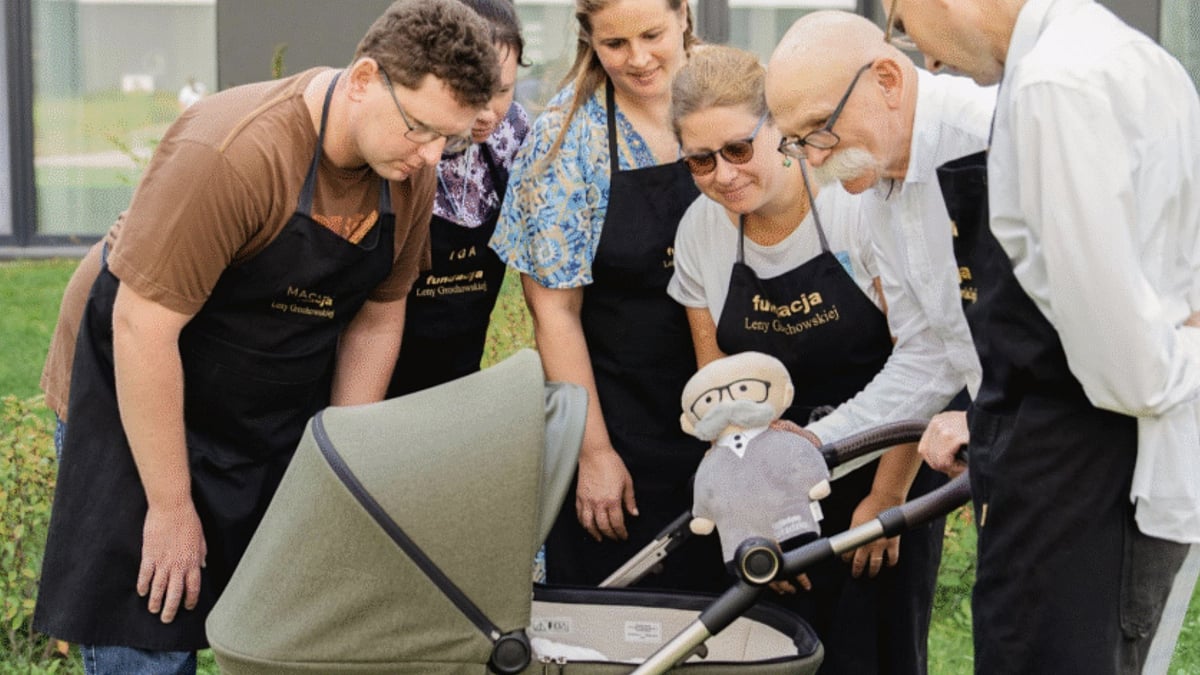 குழந்தை பெற்றால் போனஸ், இலவச பார்ட்டி; சூப்பர் ஆஃபர் வழங்கும் போலந்து ஹோட்டல் - என்ன காரணம்?