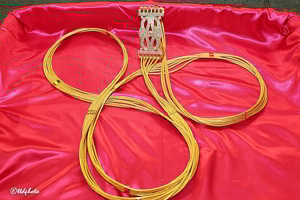 திருப்பதி கோயில்: 3 கிலோ 860 கிராம் தங்கப் பூணூல் காணிக்கை; அதன் இன்றைய விலை எவ்வளவு தெரியுமா?