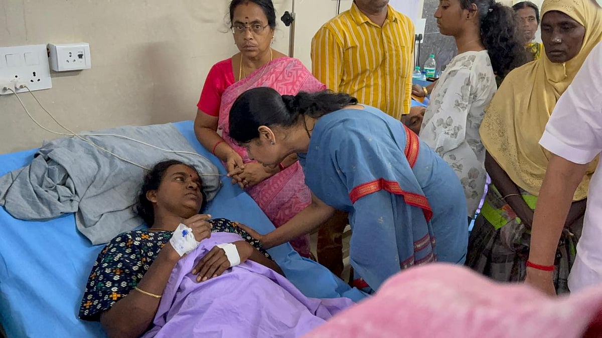 கரூர் மரணங்கள்: ``ஆறுதல் கூட சொல்லாமல் ஒரு தலைவர் செல்வது இதுவரை பார்த்திராத ஒன்று