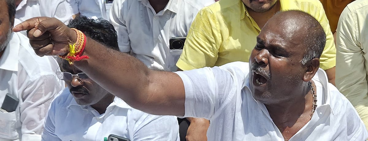 அன்று உங்களுக்கு தளபதி இன்று ஸ்டாலினுக்குத் தளபதி - கொதிக்கும் ஆர்.பி. உதயகுமார்