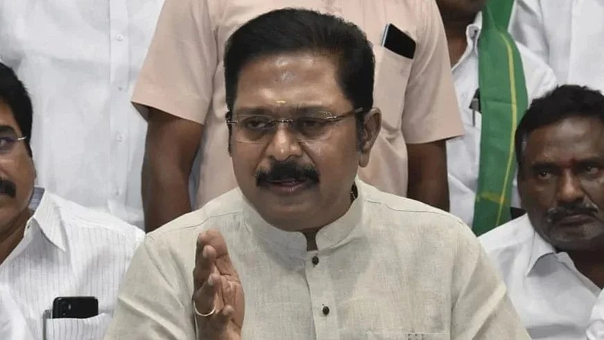 செங்கோட்டையன் நீக்கம்: 