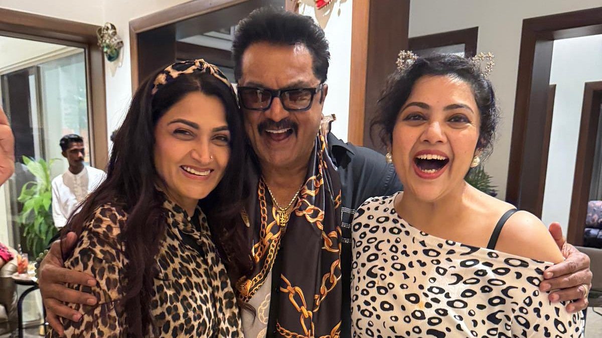 80s Stars Reunion: சரத்குமார் முதல் குஷ்பு வரை - சினிமா பிரபலங்களின் கெட் - டுகெதெர்| Photo Album