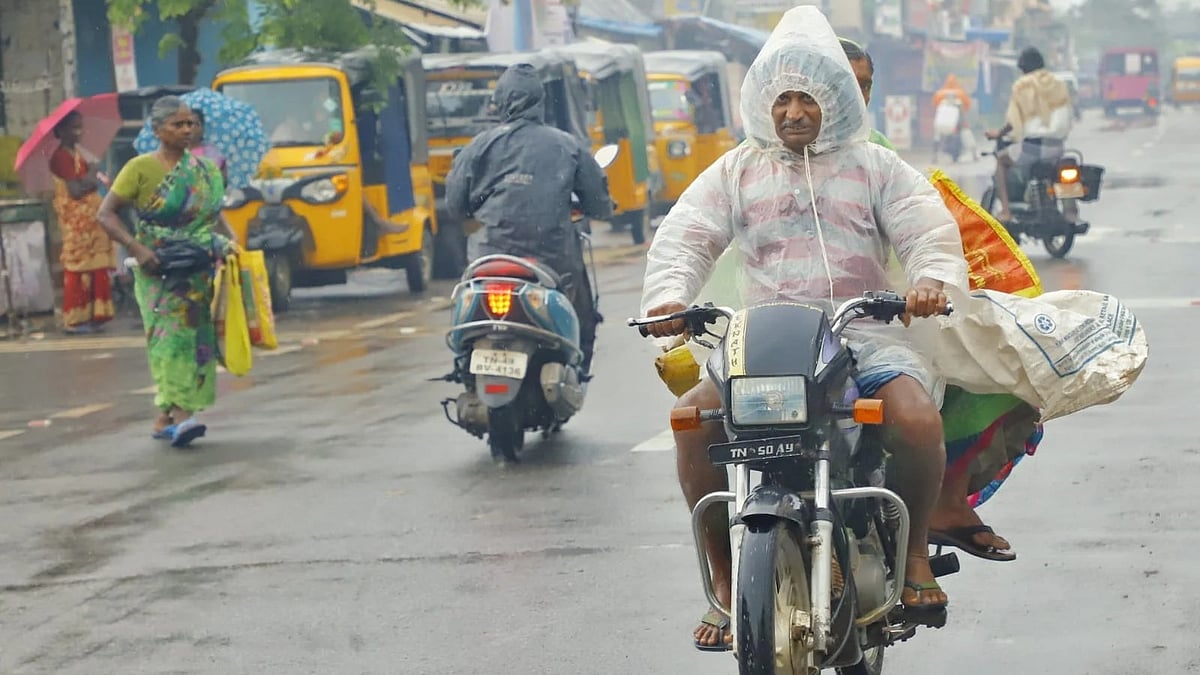 அடுத்த 3 நாள்கள் தமிழ்நாட்டில் எந்தெந்த மாவட்டங்களில் கனமழை? - வானிலை மையம் அறிக்கை