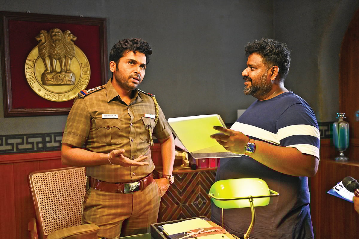 `விஷாலின் போன்கால்; எம்ஜிஆர் - சிவாஜி போட்டிபோல... திடீர் ரிலீஸ் மேஜிக்!' - இயக்குநர் நலன் குமாரசாமி