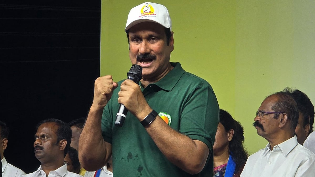 ``வகுப்பறையில் மது அருந்திய மாணவிகள்: ஆட்சியாளர்கள் வெட்கித் தலை குனிய வேண்டும்