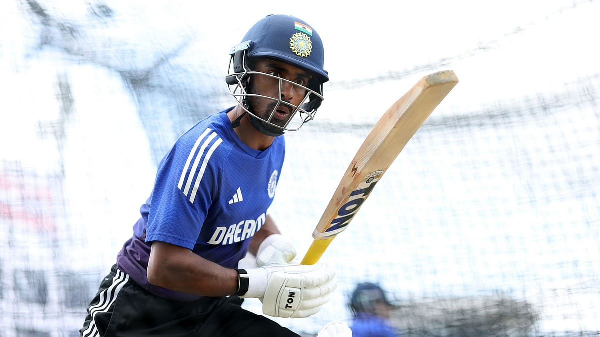 ``வலிக்கிறதுதான், ஆனால் நான் மைக்கேல் ஹஸ்ஸியின் ரசிகன்