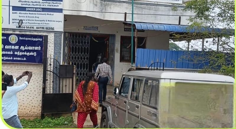 `கட்டுக்கட்டாக பணம்' - மோட்ட வாகன ஆய்வாளரிடம் லஞ்ச ஒழிப்பு துறை விசாரணை