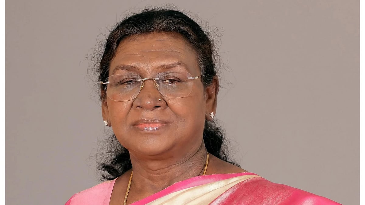 சபரிமலை வரும் ஜனாதிபதி திரெளபதி முர்மு - பம்பாவில் இருமுடிகட்டி ஐயப்பனை தரிசிக்கிறார்!