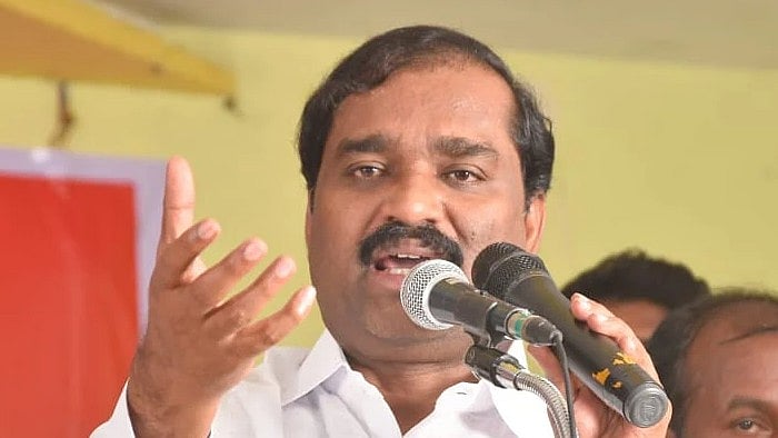 `கேள்வியே கேட்கக் கூடாதா?’ - வேல்முருகன் VS துரைமுருகன்; களேபரமான சட்டமன்றம்!