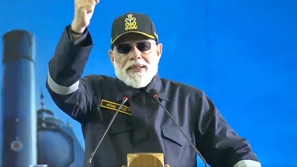 ``100 மாவட்டங்களில் நக்சல்கள் அழிக்கப்பட்டுள்ளனர்'' - பிரதமர் மோடியின் தீபாவளி உரை!