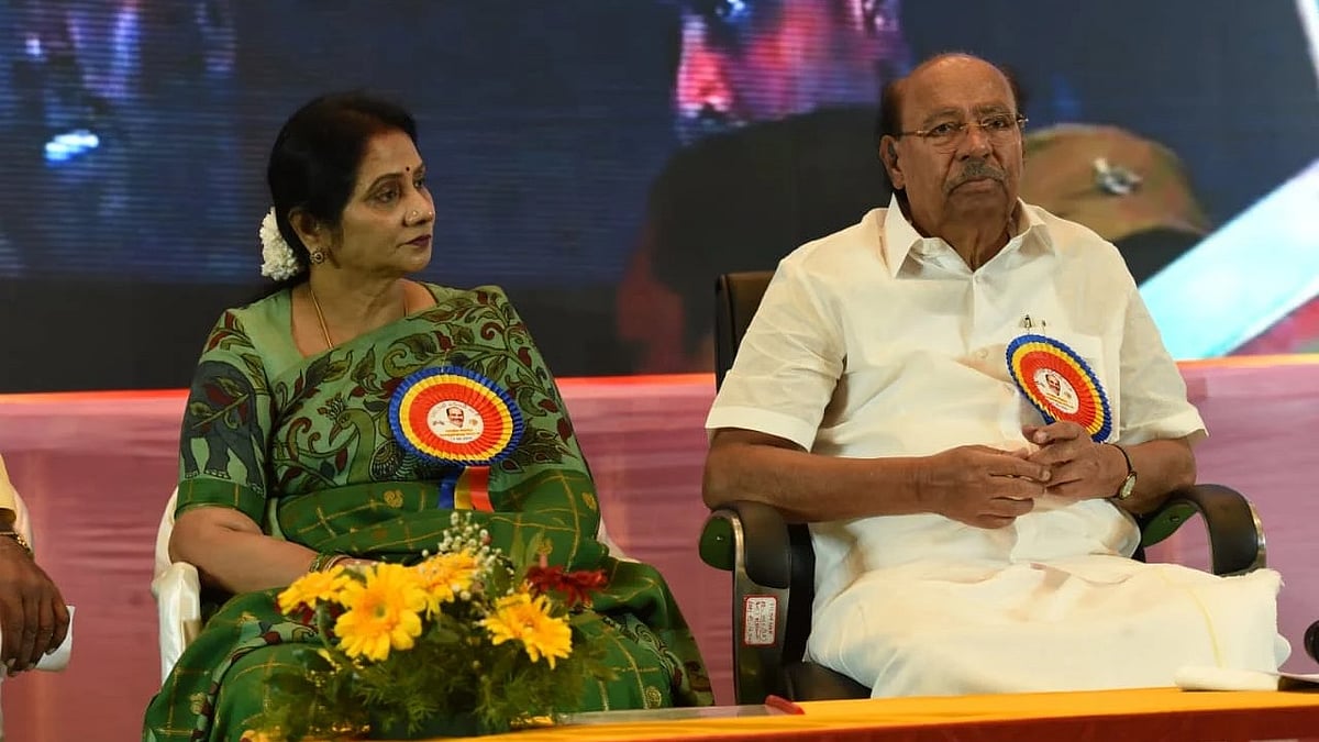 PMK: `எனக்கு பாதுகாப்பாக இருப்பார்!’ - மகள் காந்திமதியை செயல் தலைவராக அறிவித்த ராமதாஸ்