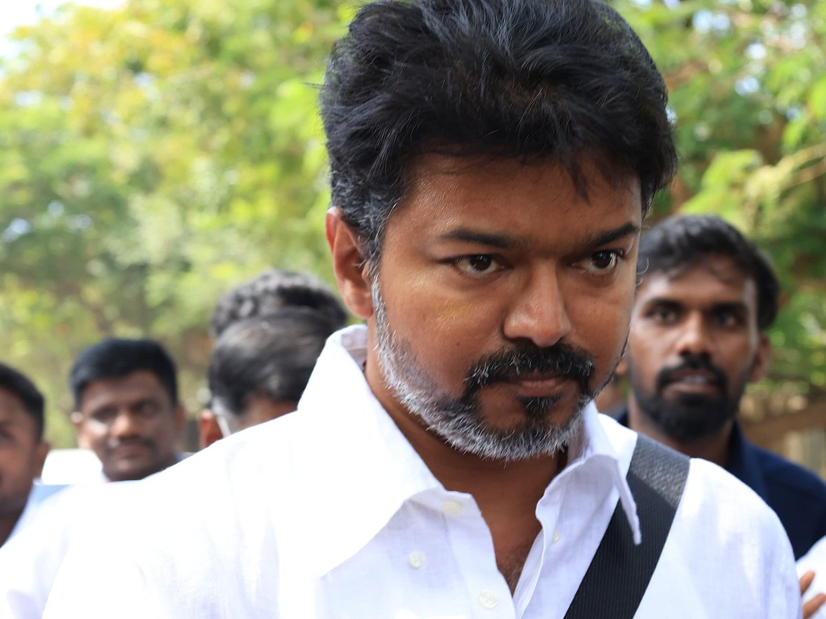 'என் பிரசாரத்தை மட்டும் ஏன் தடுக்குறீங்க?' - கொந்தளிக்கும் விஜய்!