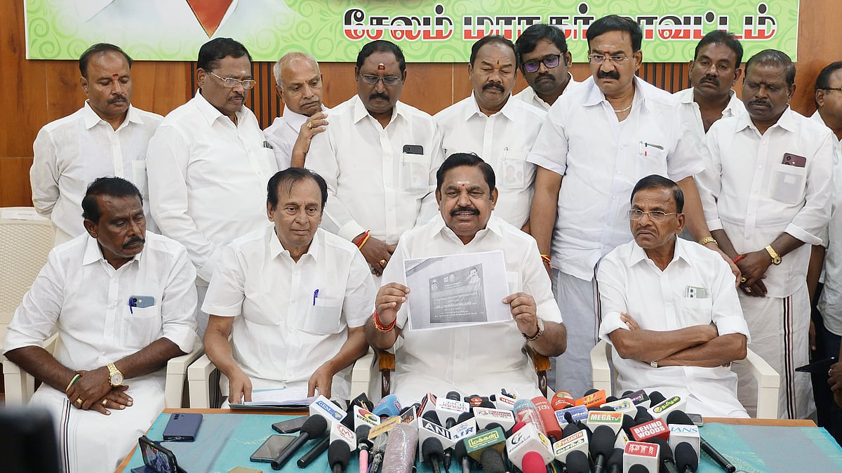 ``செங்கோட்டையன் திமுகவின் பி-டீம்'' - கட்சியில் இருந்து நீக்கியதற்கு எடப்பாடி பழனிசாமி விளக்கம்