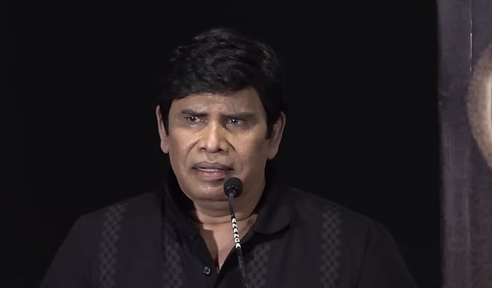``என் முதுகில் குத்திக் குத்தி காயம், ரத்தம்'' - மேடையில் கலங்கி அழுத நடிகர் ஆனந்த் ராஜ்