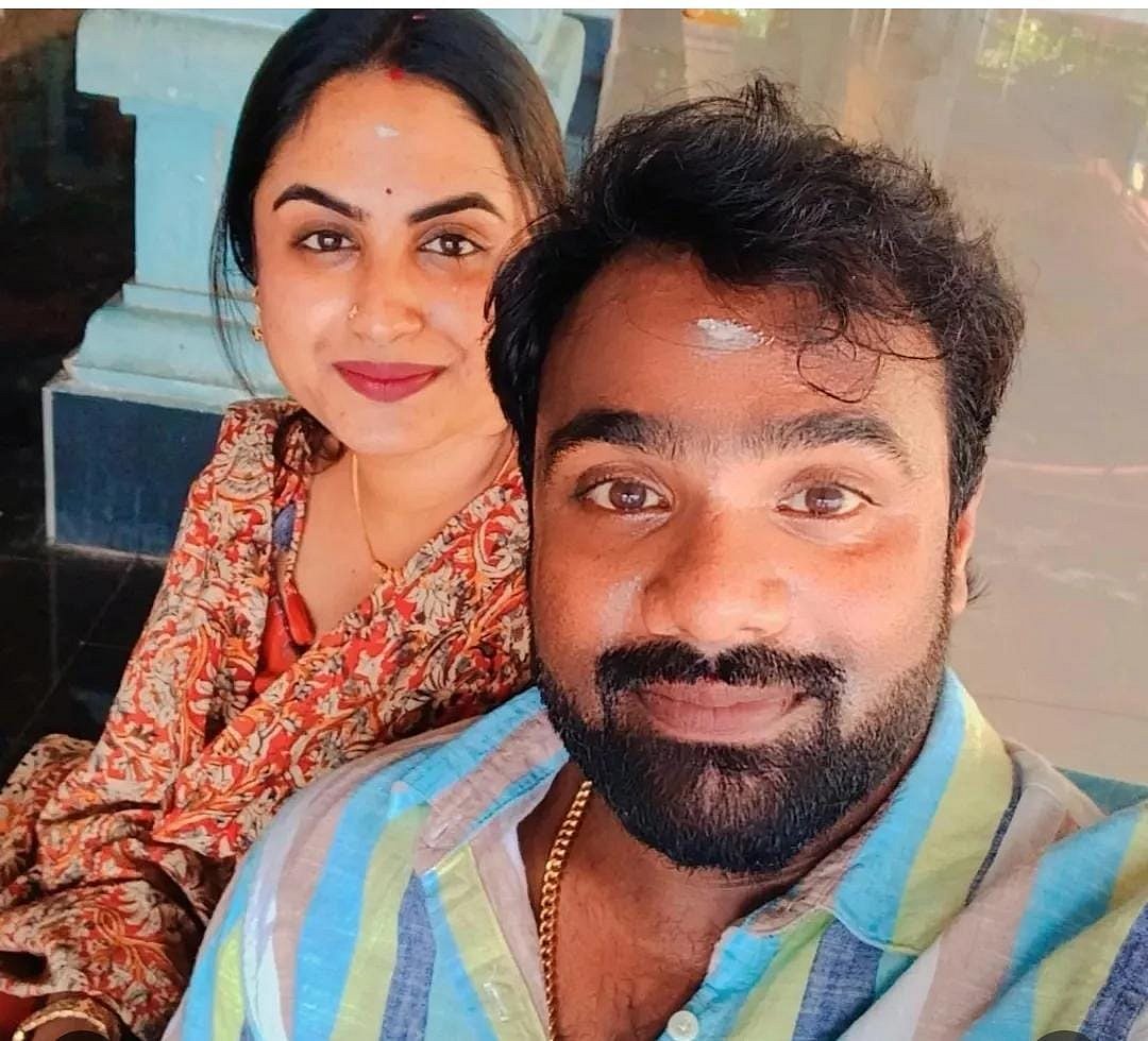 BB Tamil 9: வீட்டை எதிர்த்து கல்யாணம், மனைவியின் வைராக்கியம், பிரவீன் பிக்பாஸ் சென்றது ஏன்?