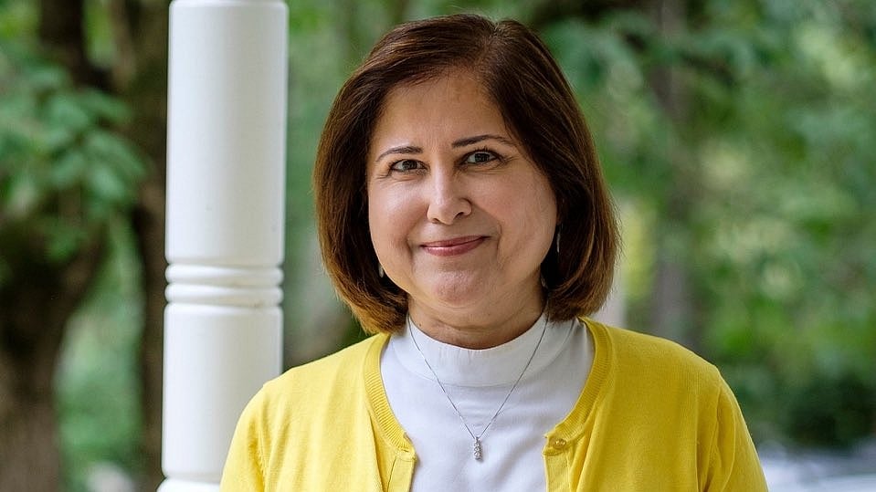 Ghazala Hashmi: இந்திய வம்சாவளி; அமெரிக்காவில் முஸ்லிம் லெப்டினன்ட் கவர்னர்! - கஸாலா ஹாஷ்மி யார்?