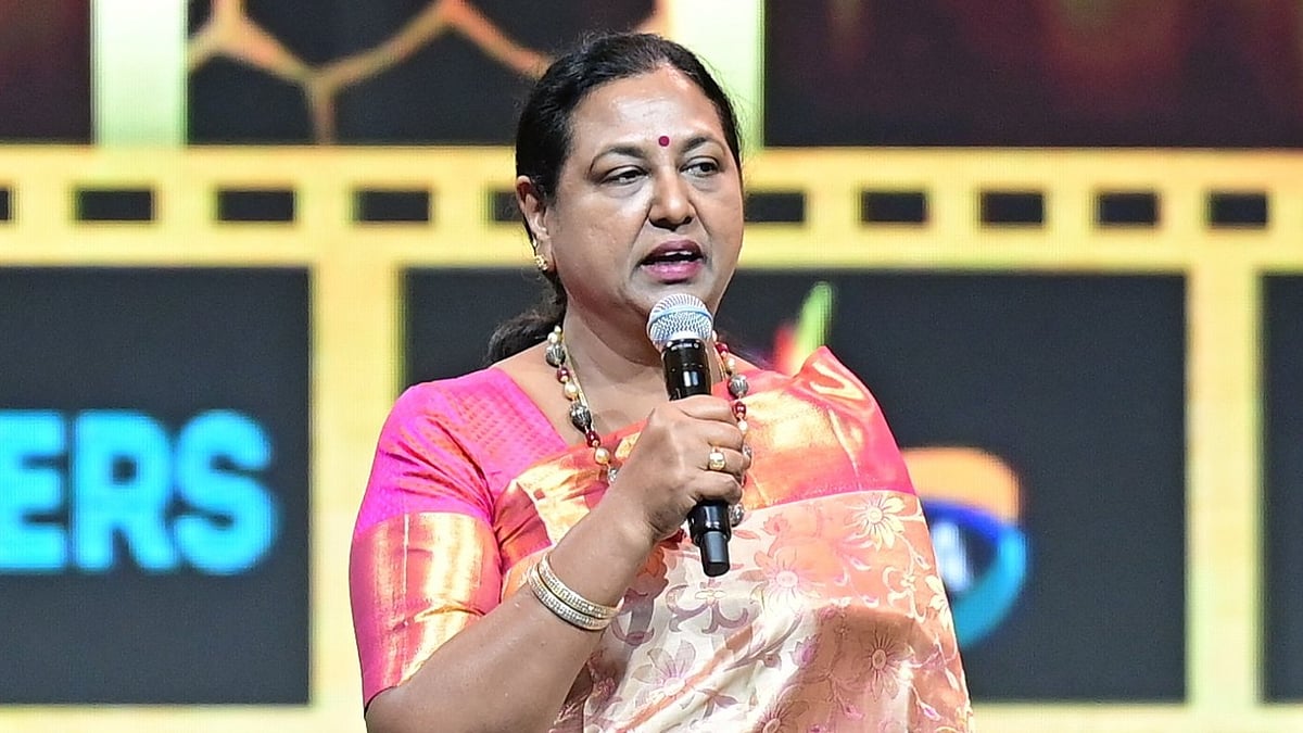 தேமுதிக: ``28 லட்சம் மக்கள் கலந்துகொண்ட மாநாடு அசம்பாவிதம் நடந்ததா?'' -தேனியில் பிரேமலதா விஜயகாந்த்