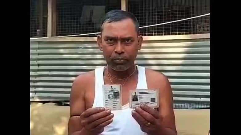 `இறந்துவிட்டார்' என நினைத்த நபரை 28 ஆண்டுகள் கழித்து வீட்டிற்கு இழுத்து வந்த SIR! - என்ன நடந்தது?