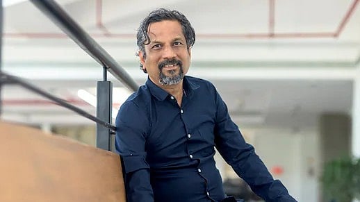 ஶ்ரீதர் வேம்பு விவாகரத்து வழக்கு: 1.7 பில்லியன் டாலர் பாண்ட் இழப்பீடு வழங்க வேண்டுமா?!