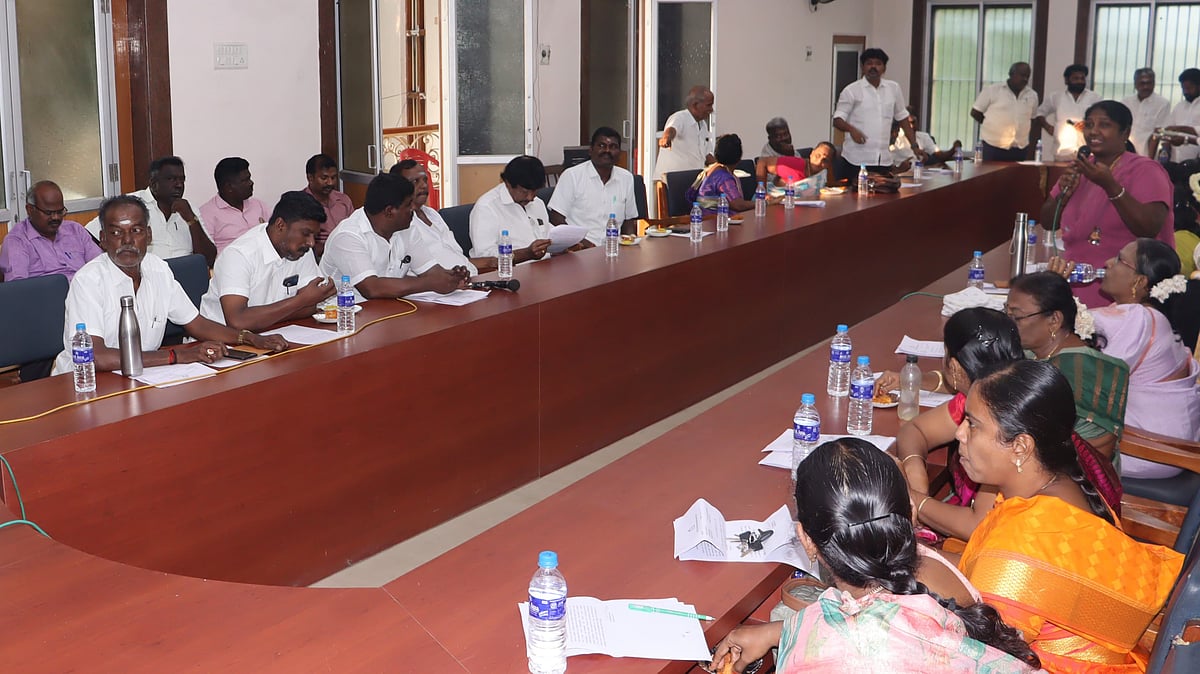 விருதுநகர்: `கணக்கீட்டுப் படிவங்கள் வழங்கும் பணி சரியாக நடைபெறவில்லை' - எழுந்த குற்றச்சாட்டு