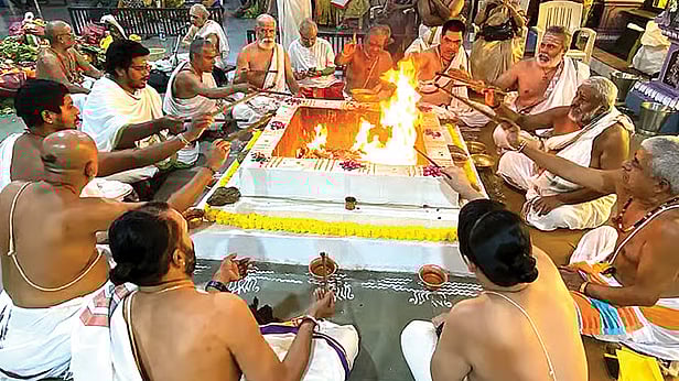 கோவையில் மகாருத்ர ஹோமம்: சங்கல்பித்த 48 நாள்களில் வேண்டுதல்கள் பலித்த அதிசயம்! சங்கல்பியுங்கள்