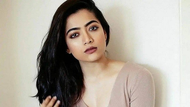 ``ஒரு நாளைக்கு 4 மணி நேரம் தூங்குகிறேன் அதனால்.!'' - வேலைப்பளு குறித்து ராஷ்மிகா  மந்தனா