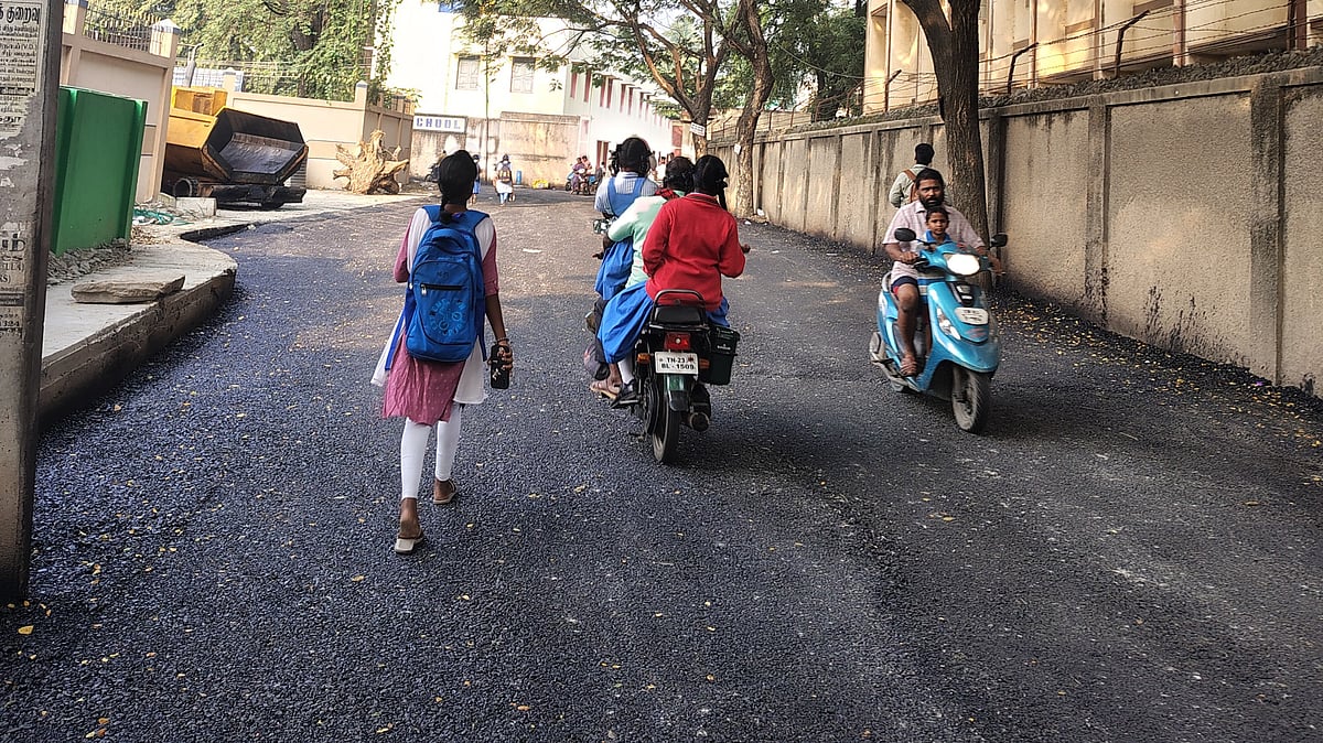 திருப்பத்தூர்: சுட்டிக்காட்டிய விகடன்; சீரமைக்கப்பட்ட தார் சாலைகள் - மக்கள் நிம்மதி!