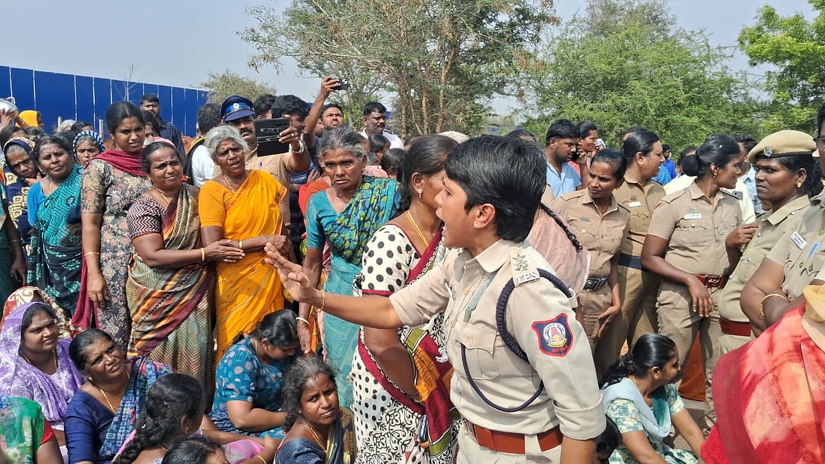குப்பை கொட்ட எதிர்ப்பு-பெண்களுக்கு எதிரான வன்முறை தடுப்புச் சட்டத்தில் 9 பேர் கைது-விவரம் என்ன?  