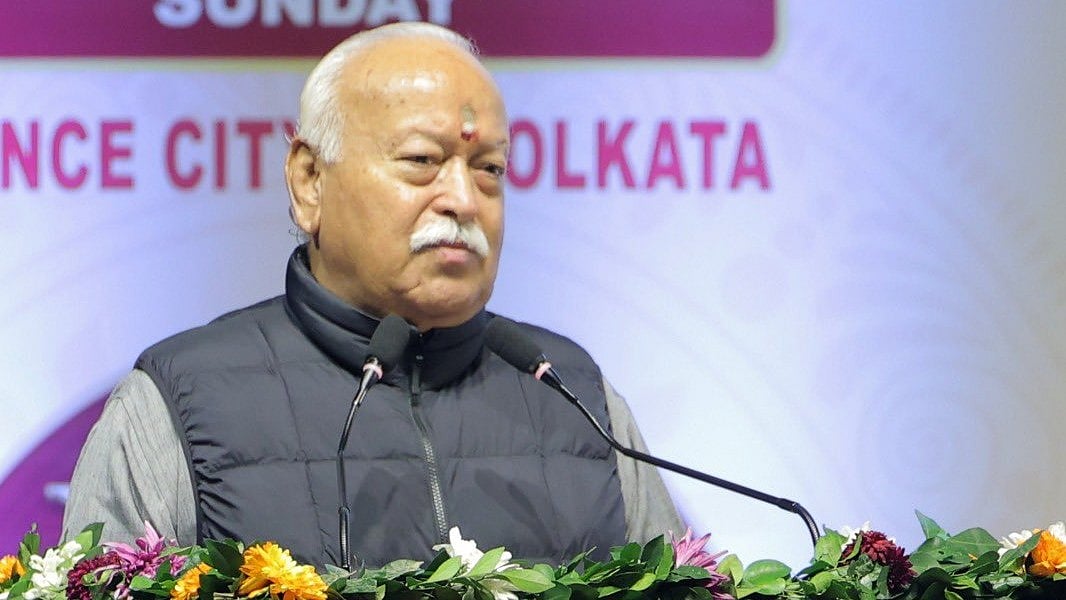 "நீங்கள் அரசியல் சாசதனைத்தை மாற்றினாலும், மாற்றாவிட்டாலும் இந்தியா இந்து தேசம் தான்" - மோகன் பகவத்