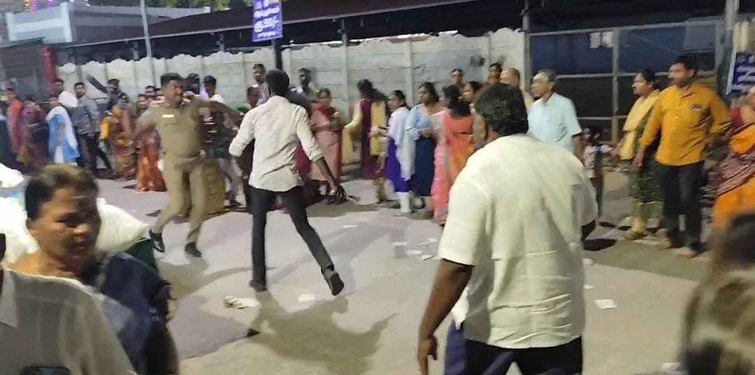 திருப்பூர்: காவலரைக் கத்தியால் குத்த முயன்ற சம்பவம்; 