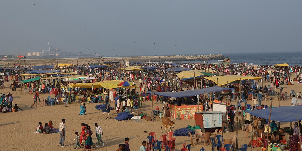 காணும் பொங்கல்:  மெரினா கடற்கரையில் குவிந்த மக்கள் -  Photo Album 